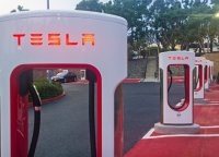  Tesla представила более дешевые версии электромобиля Model S 