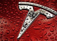  Tesla      Model 3 